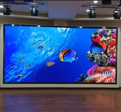 小（xiǎo）間距LED顯示屏